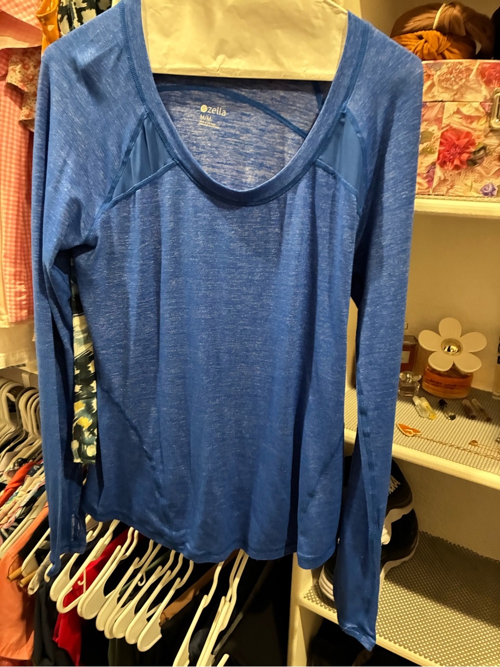 Zella Long Sleeve Scoop Neck Active Tee in Blue